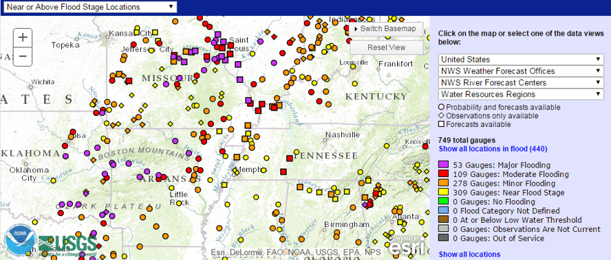 USGS flood gauges showing many locations with major flooding in progress on the morning of Dec 29, 2015